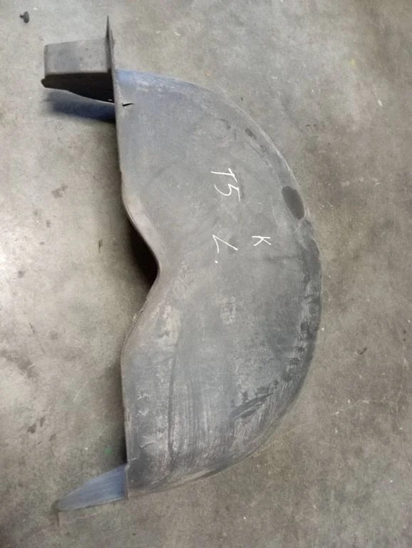 Rear arch fender liner splash guards 7H0810971