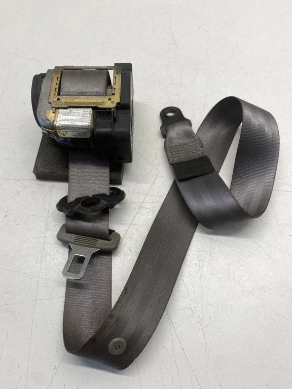 Front seatbelt 7D0857806B