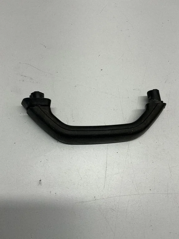 Rear interior roof grab handle 7H0857627