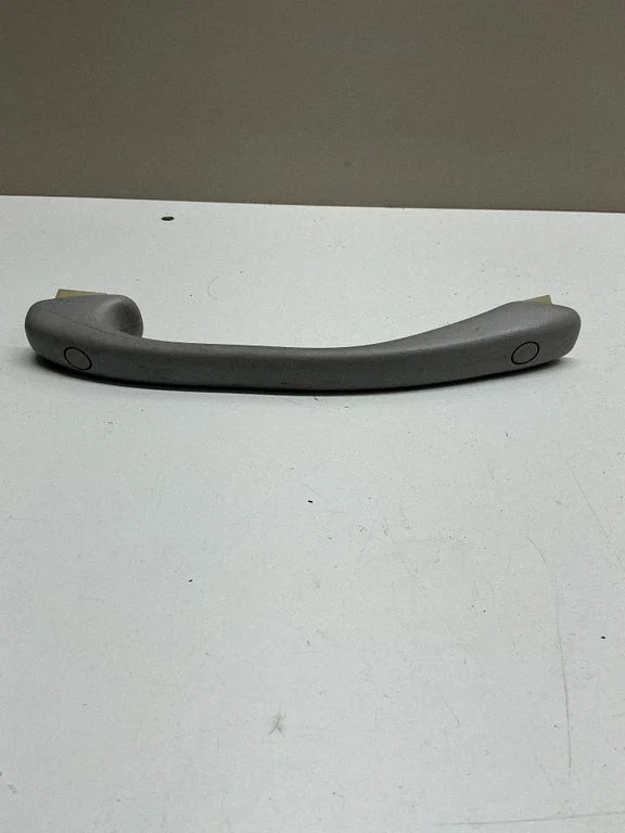 Rear interior roof grab handle