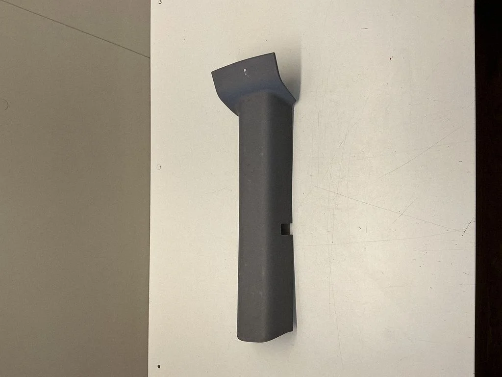 (B) pillar trim (top) A6386924101