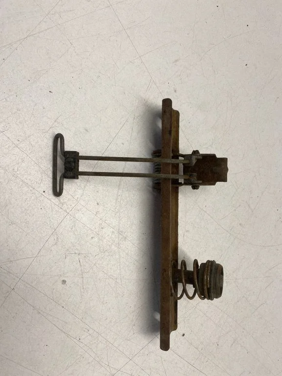 Engine bonnet (hood) release handle 8200677854