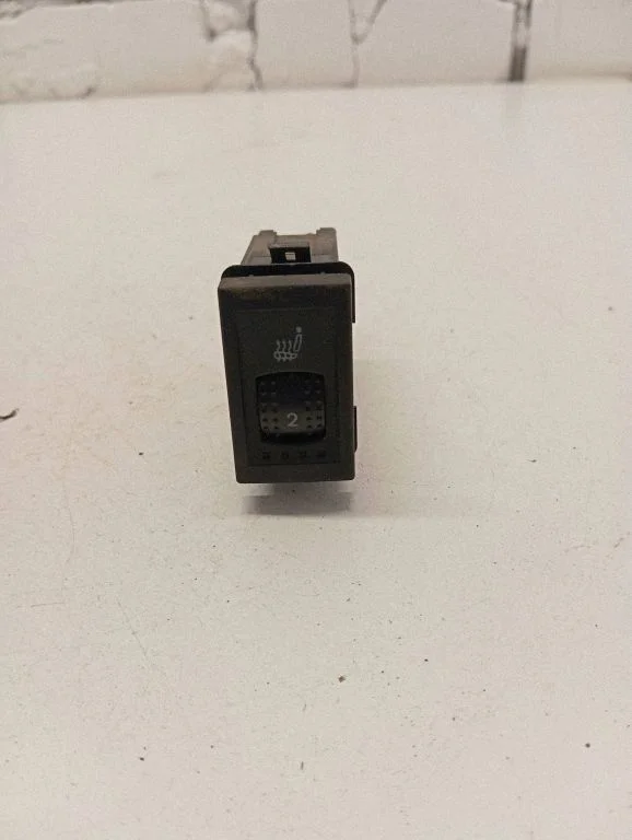 Seat heating switch 7D0963563