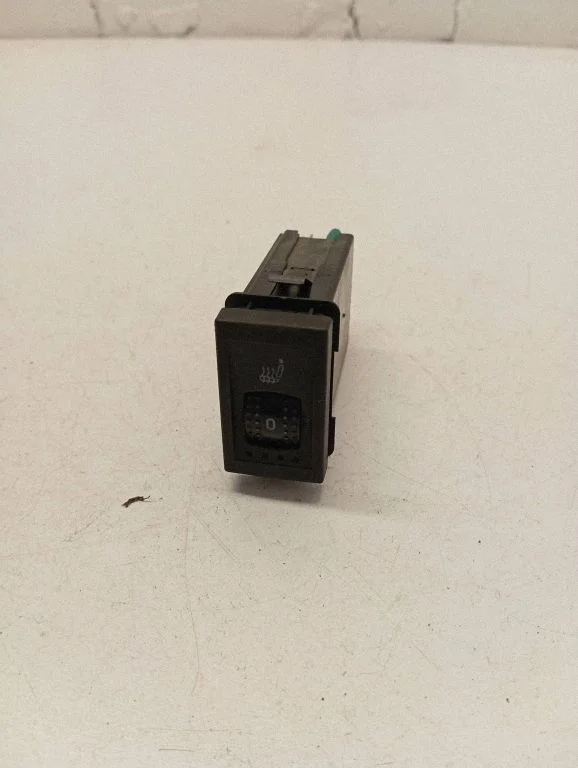 Seat heating switch 7D0963563