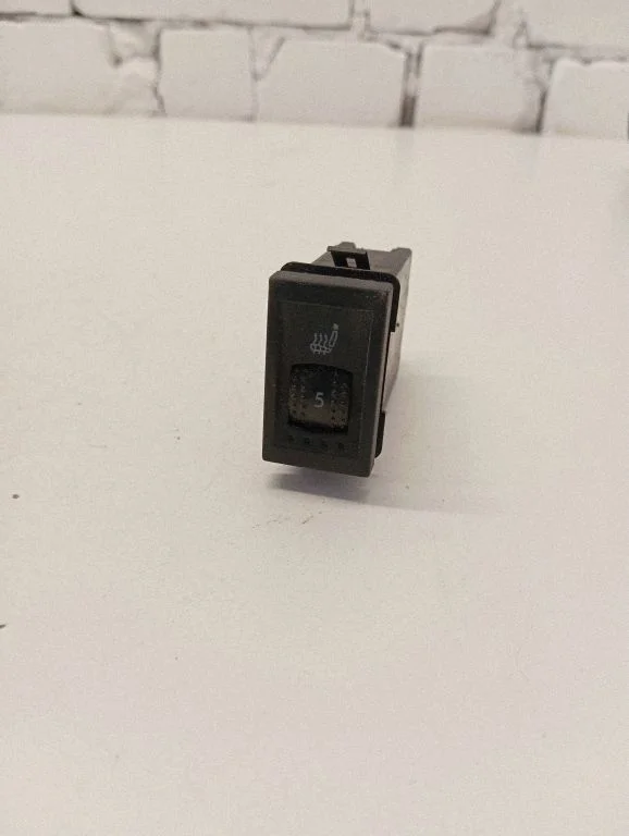 Seat heating switch 7D0963563