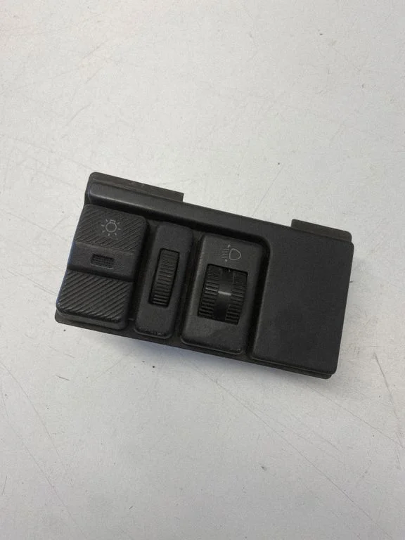 Light switch 701858099