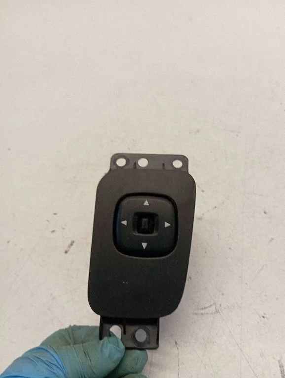 Küljepeeglite lüliti LD4766600 – Mazda MPV II LW (1999-2007)