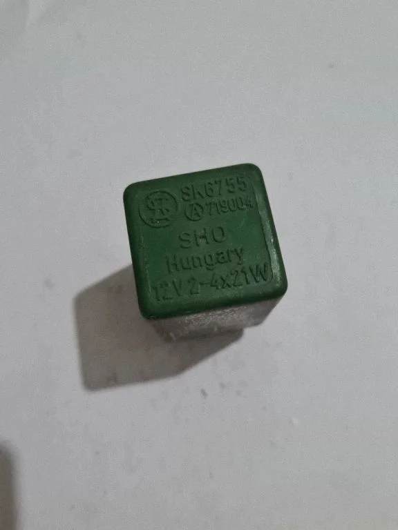 Avarinių šviesų rėlė