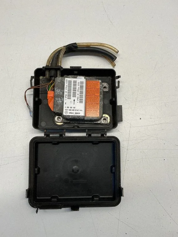 Airbag control unit/module 0285001105