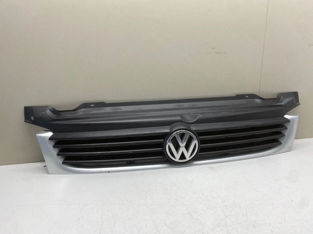 Front grill 7D0853651