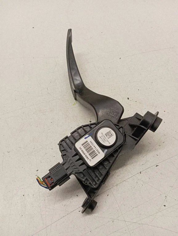 Accelerator throttle pedal – Ford Ranger (2012-2018)
