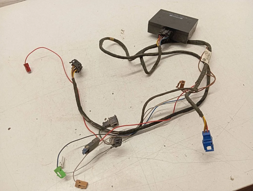 Comfort/convenience module 7D0959800B