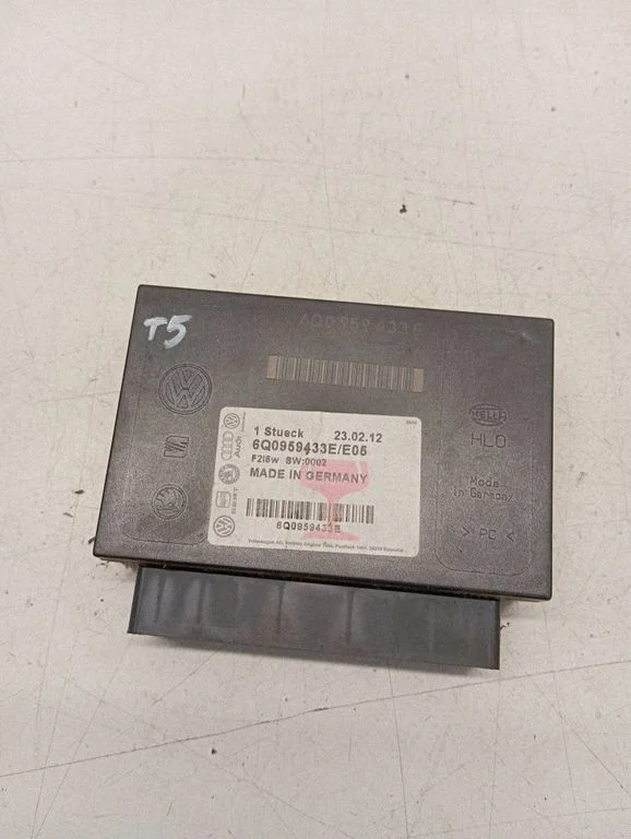 Comfort/convenience module – Volkswagen Transporter - Caravelle T5 (2003-2015)