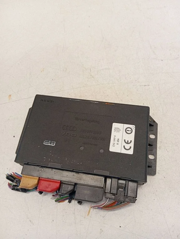 Comfort/convenience module 4B0962258D