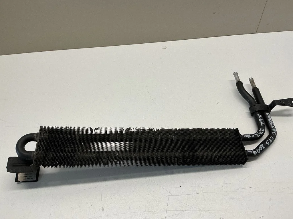 Stūres pastiprinātāja radiators 25821303
