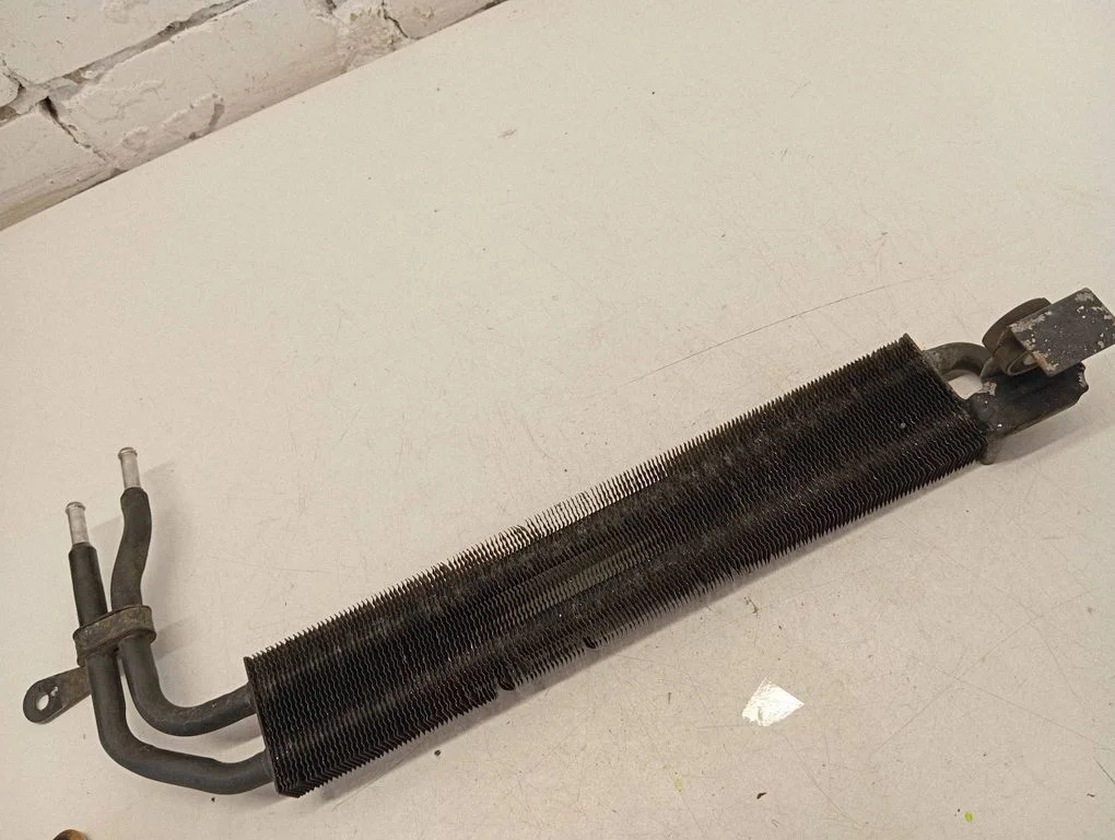 Power steering radiator 25821303