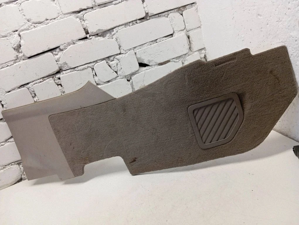 Kita centrinė konsolės (tunelio) detalė