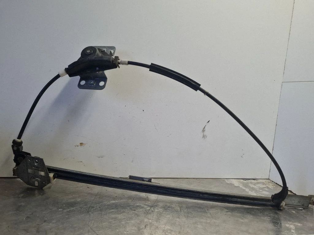 Mechaninis lango pakėlimo mechanizmas