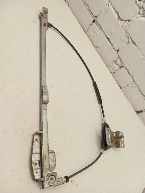 Tagaukse elektriline aknatõstuk mootoriga 701837502