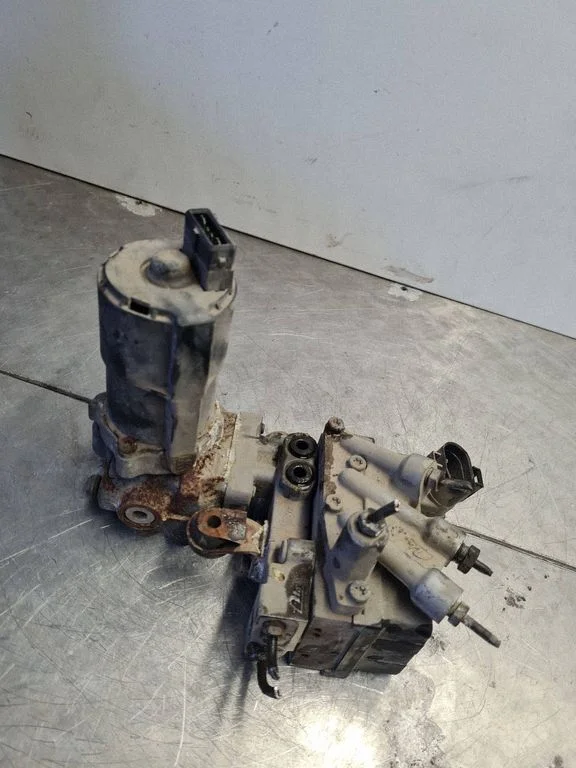 ABS block – Seat Toledo I (1L) (1991-1999)