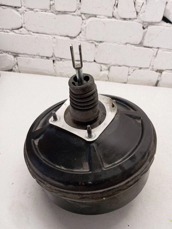 Brake booster – Volkswagen Crafter (2006-2016)
