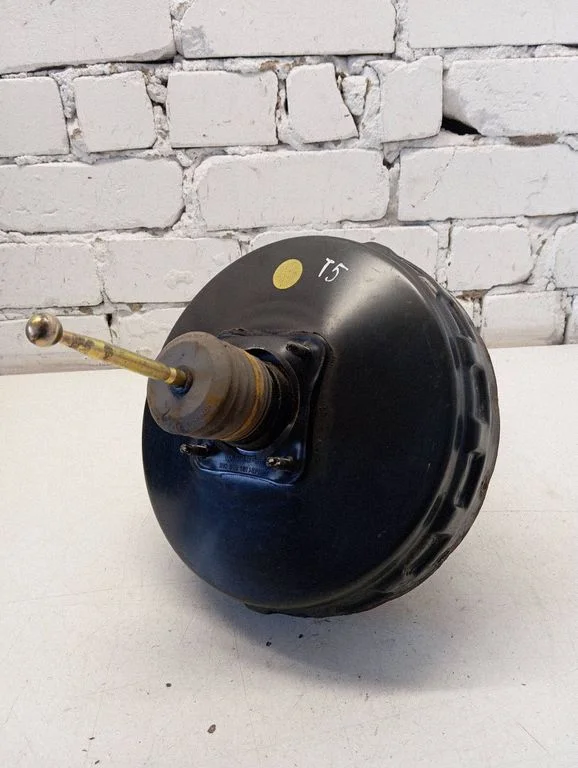 Brake booster 7H0612101A