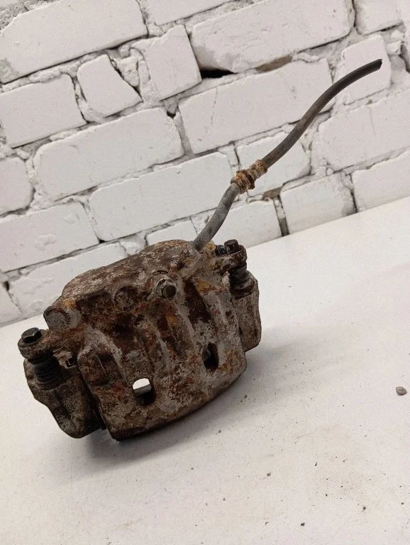 Front brake caliper – Ford Ranger (2007-2011)