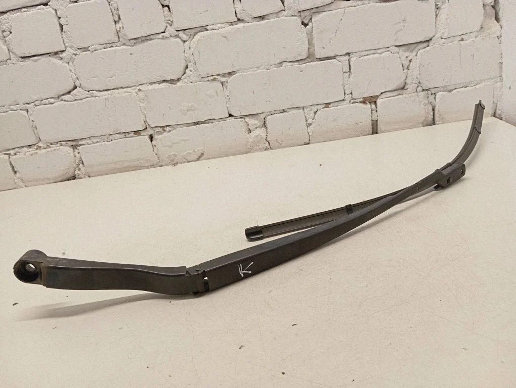 Front wiper blade arm 20849320