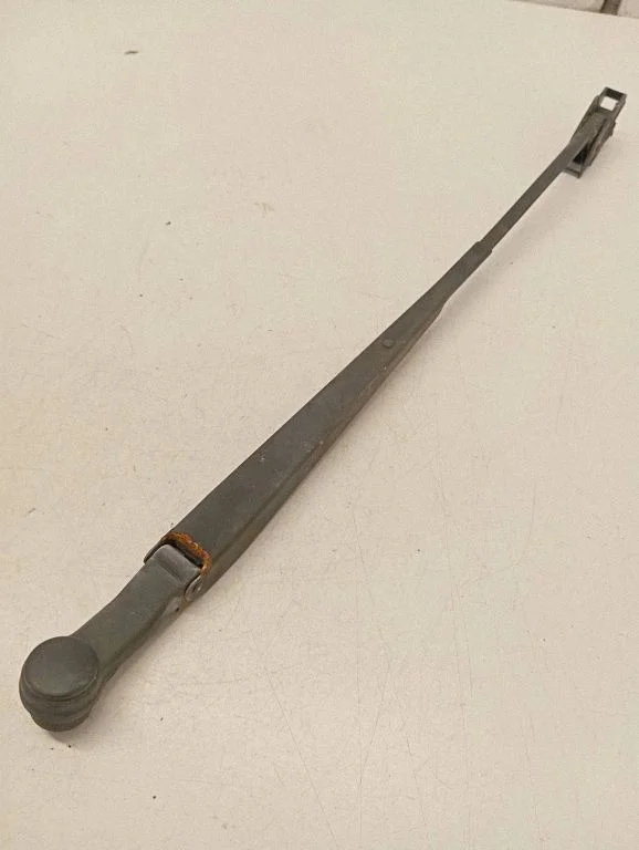 Front wiper blade arm – Ford Ranger (2007-2011)