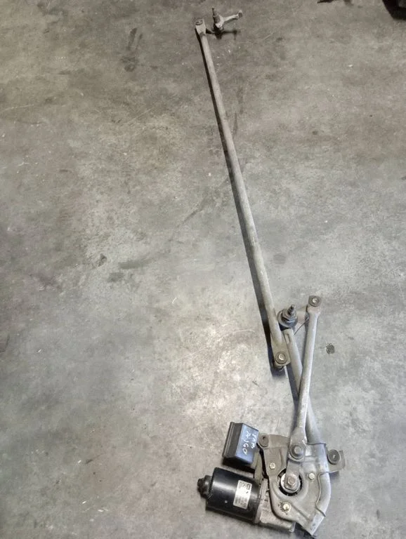 Front wiper linkage and motor A1688200242