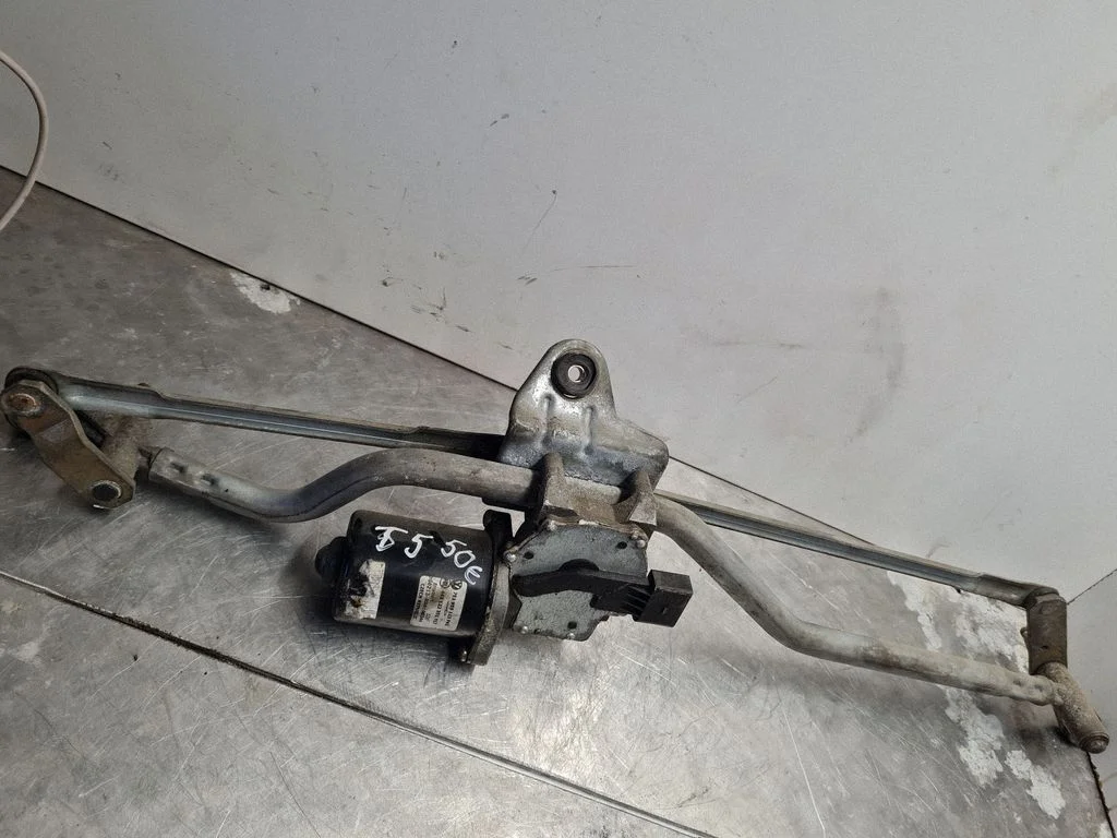 Front wiper linkage and motor 7H1955023B