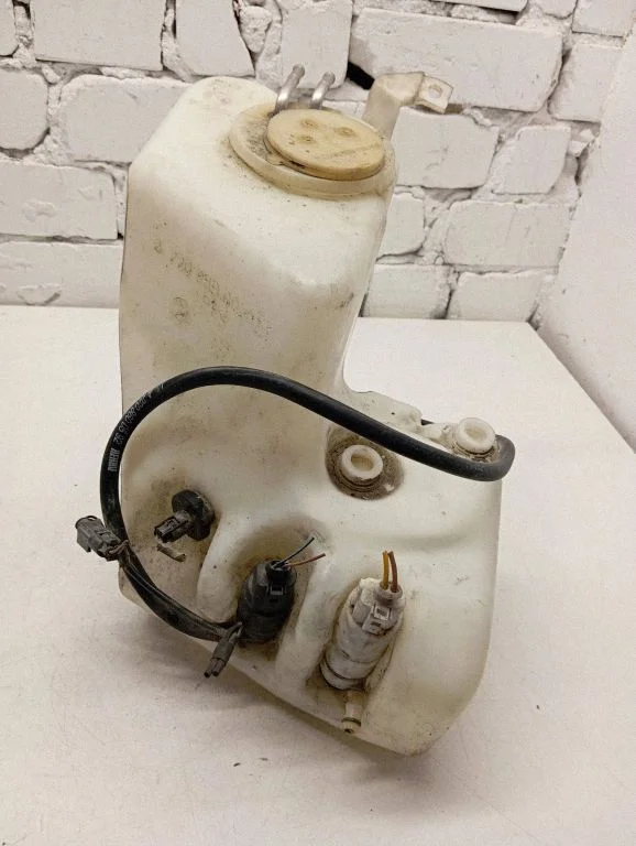 Windshield washer fluid reservoir/tank 2208690020
