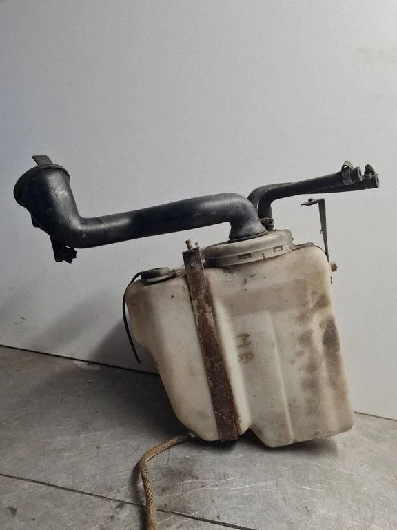 Windshield washer fluid reservoir/tank 1408600160