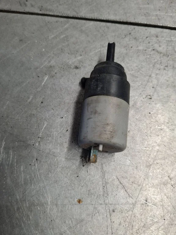 Windscreen/windshield washer pump 431955651
