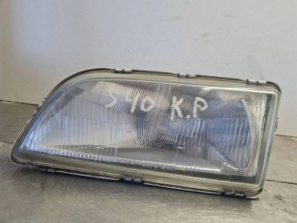 Headlight/headlamp – Volvo S40, V40 (1995-2004)