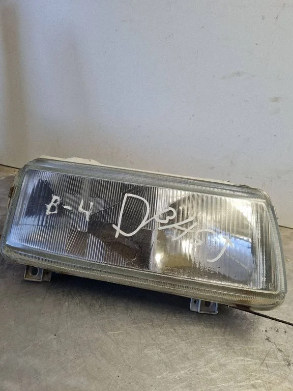 Headlight/headlamp 441116R