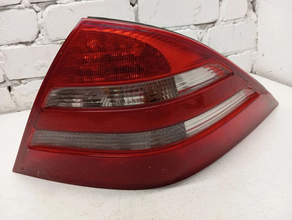 Rear/tail lights A2158200264