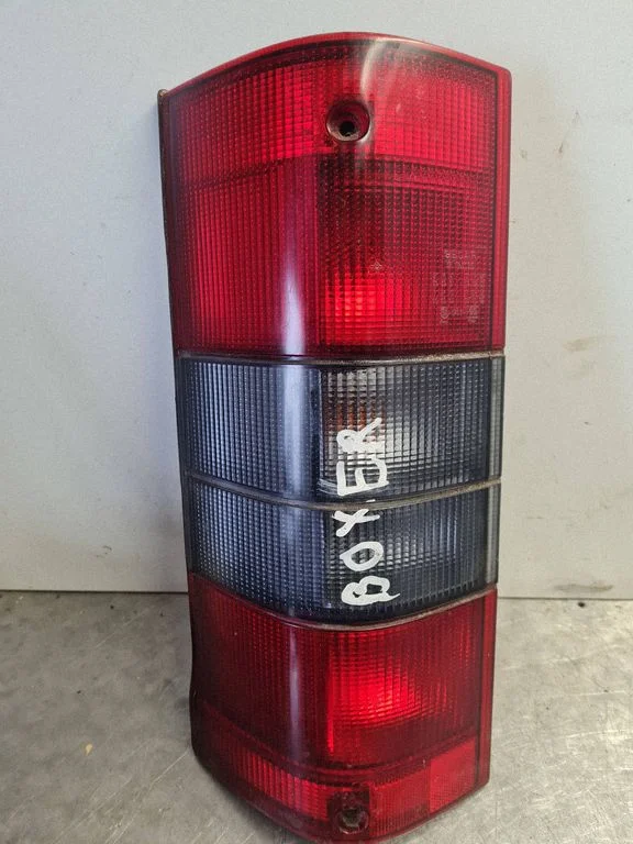 Lampa tylna w błotniku – Peugeot Boxer (2002-2006)