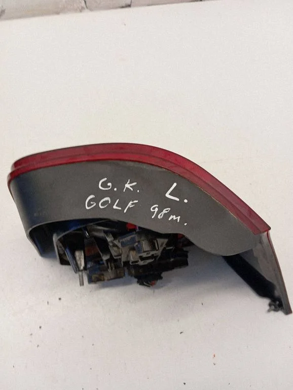 Lampa tylna w błotniku 11A198B