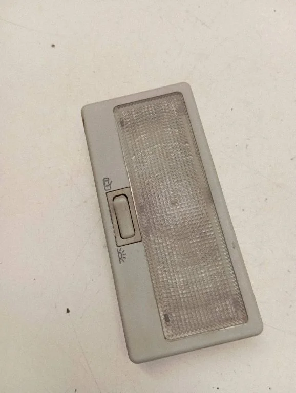 Front seat light 2357947111
