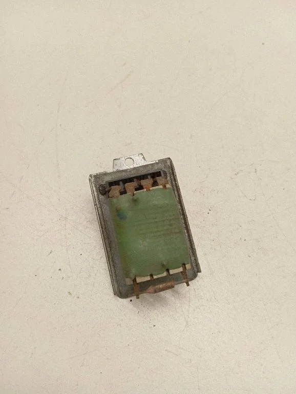 Heater blower motor/fan resistor 701959263
