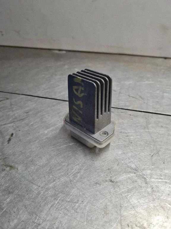 Krāsniņas ventilatora rezistors (reostats) 70T031K30