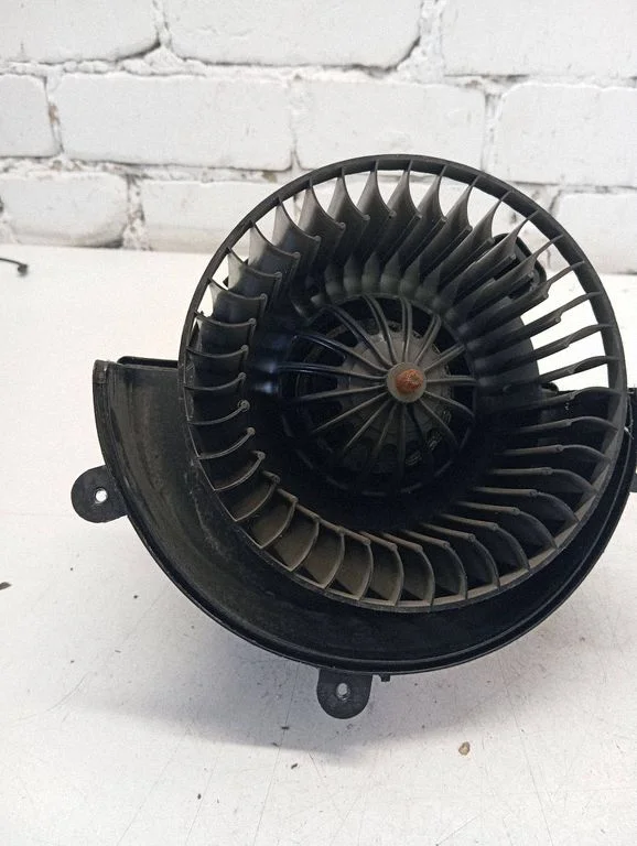 Krāsniņas ventilators/pūtējs D9376006