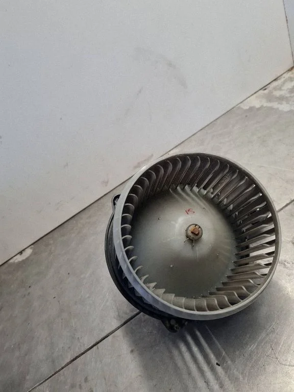 Krāsniņas ventilators/pūtējs 4B1820021