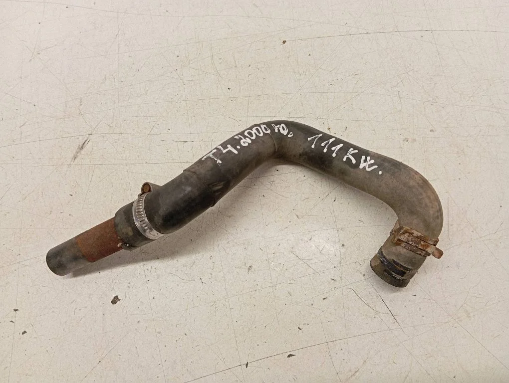 Engine coolant pipe/hose