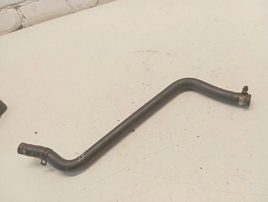 Engine coolant pipe/hose 2D0422889