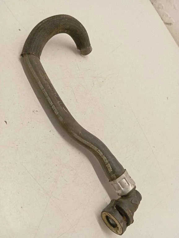 Engine coolant pipe/hose 9475847