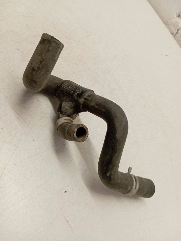 Engine coolant pipe/hose A2205012282