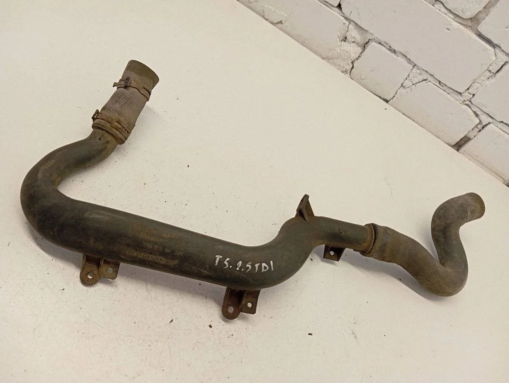 Engine coolant pipe/hose 7H0121065L