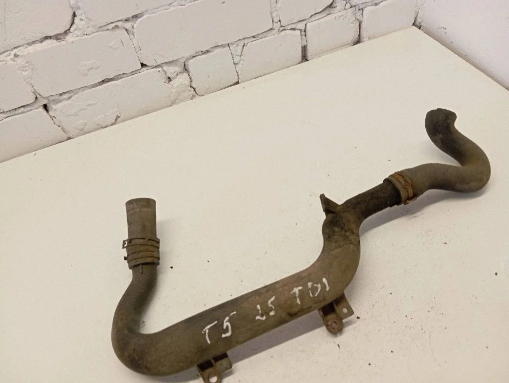 Engine coolant pipe/hose 7H0121065C